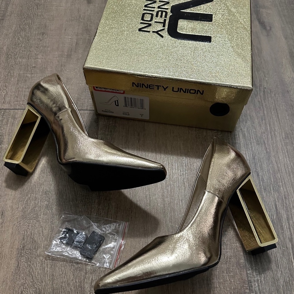 Ninety Union Pandora Gold Metallic Pointed Toe Architectural Block Heel Pumps 7